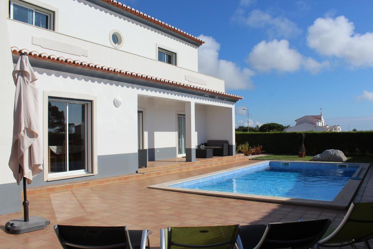 Villa Andorinha With Private Pool In A Quiet Area อัลเจซูร์ ภายนอก รูปภาพ